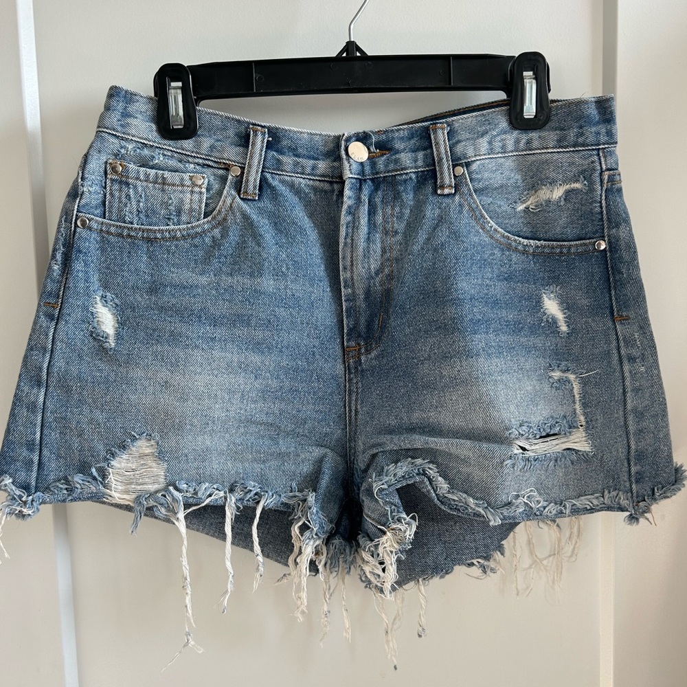 NWOT - Elan Denim Shorts Size M